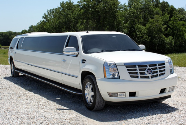 Cadillac Escalade limos milwaukee