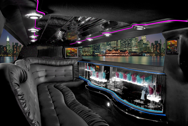 Chrysler 300 limo interior milwaukee