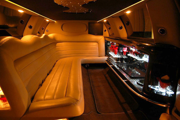 lincoln stretch limo 2