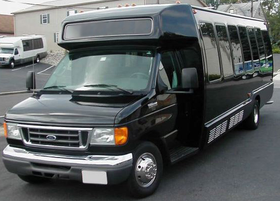 Milwaukee 18 Passenger Party Bus