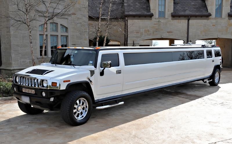 Milwaukee 20 Passenger Limo