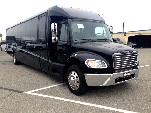 Milwaukee 36 Passenger Shuttle Bus